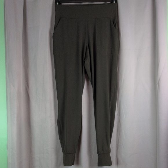 MPG Olive Green Jogger Pants. Small. Like New Condition. - Picture 2 of 9